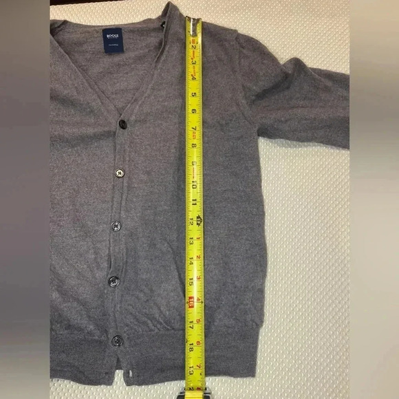 BOGGI Milano size Med wool V-Neck Gray Cardigan wool sweater - Picture 4 of 11